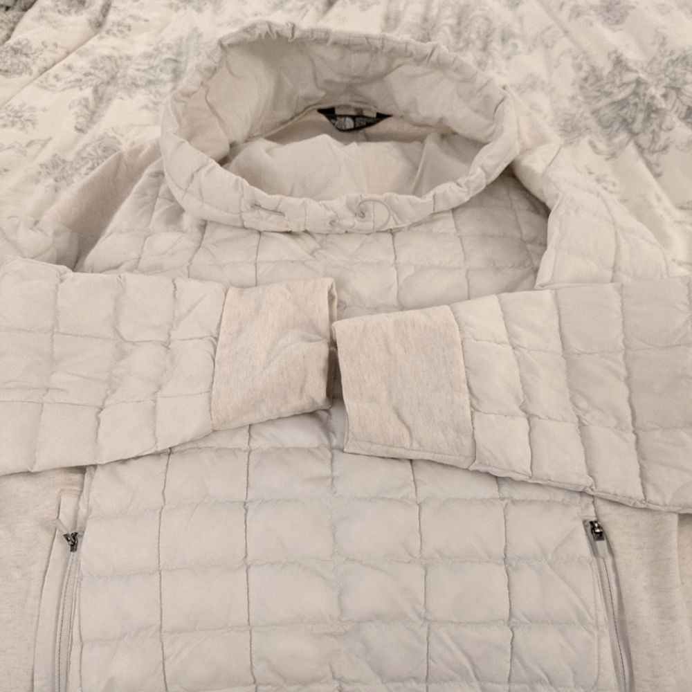 The North Face Women's Plus Thermoball Hoodie 2.0